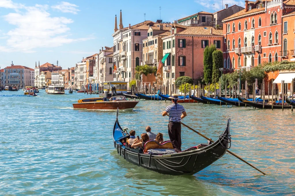 Gondola sul Canal Grande a Venezia