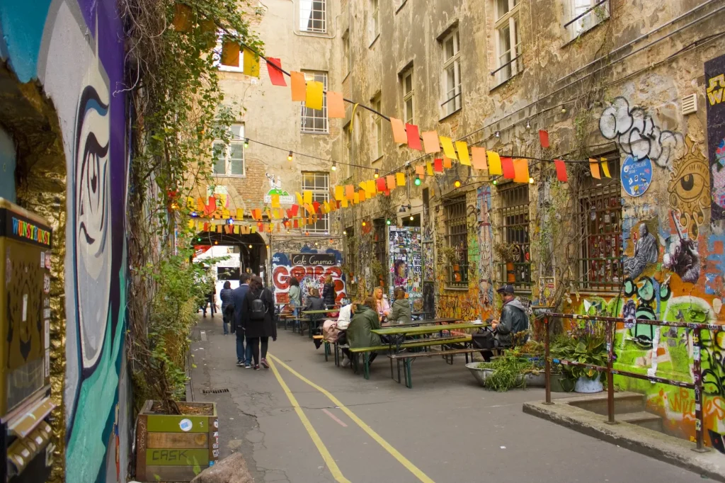 Haus Schwarzenberg - Vicolo dell'arte di strada di Berlino