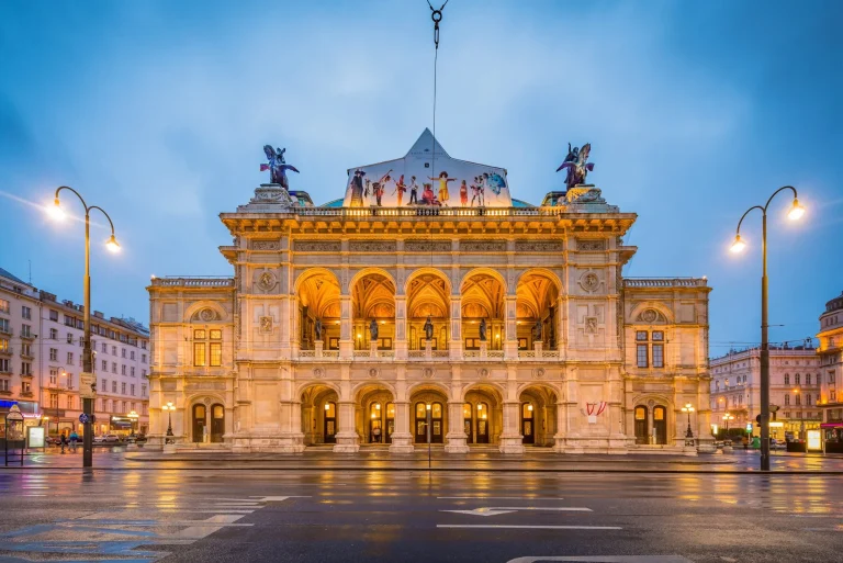 L'Opéra d'État de Vienne en Autriche.