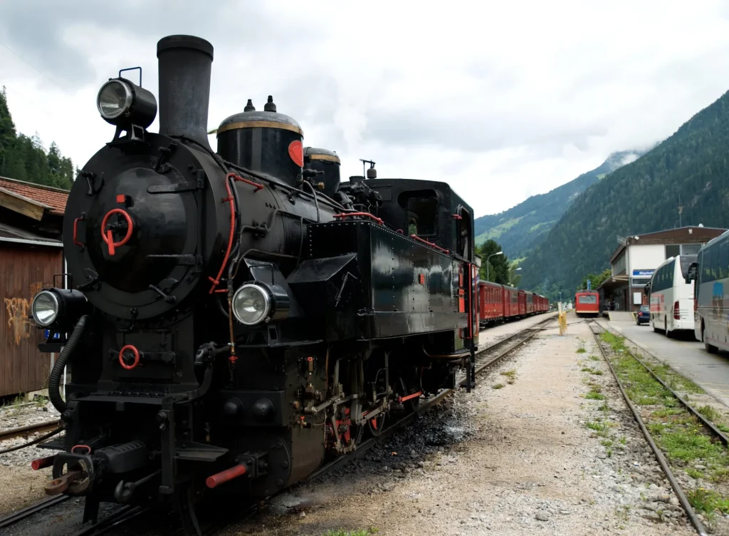 Zillertalbahn in den Alpen - Österreich